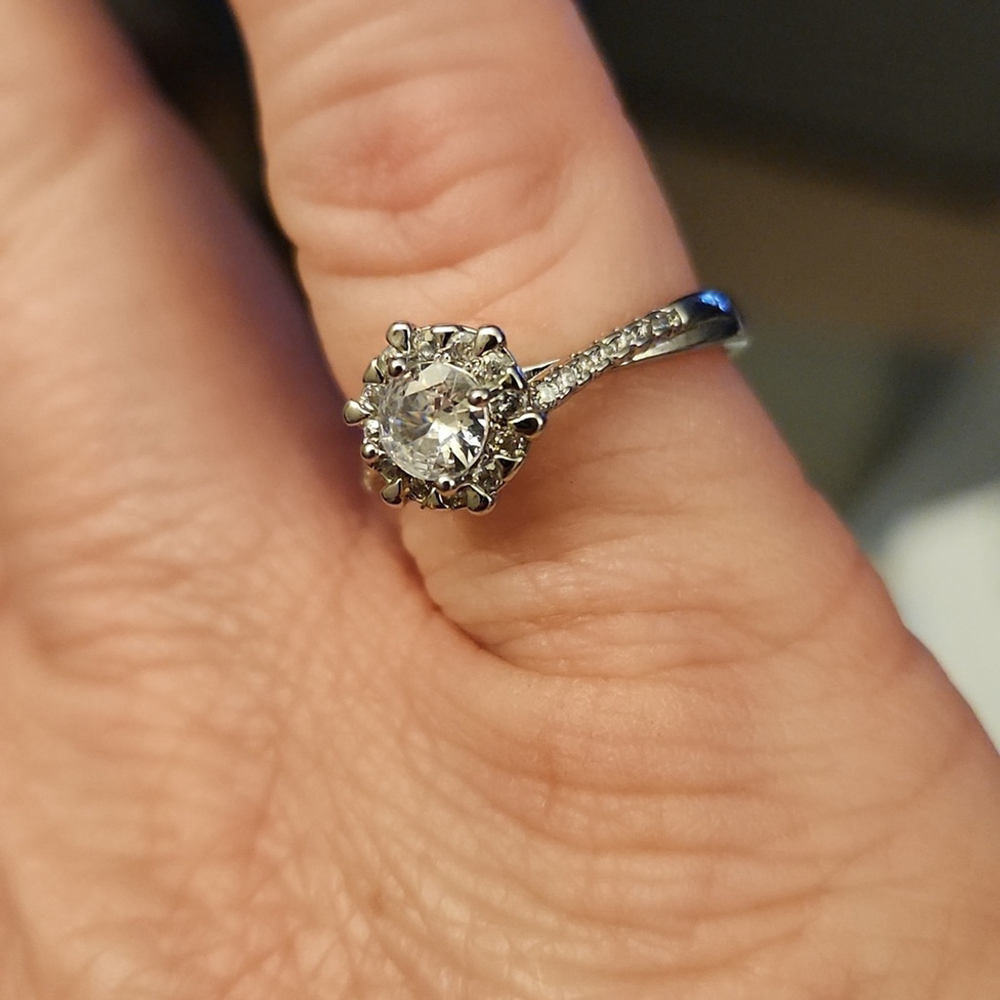 Giani Bernini Cubic Zirconia Halo Ring in Sterling Silver - Picture 7 of 8